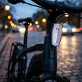Busch & Müller Frontstrahler Fahrrad. StVZO-zugelassener Universal-Reflektor für hohe Sichtbarkeit und Sicherheit.