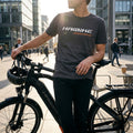 Haibike Elvas M. T-Shirt aus Baumwolle für E-Bike-Fahrer. Sportliche Freizeitbekleidung mit Haibike Logo, atmungsaktiv und bequem.