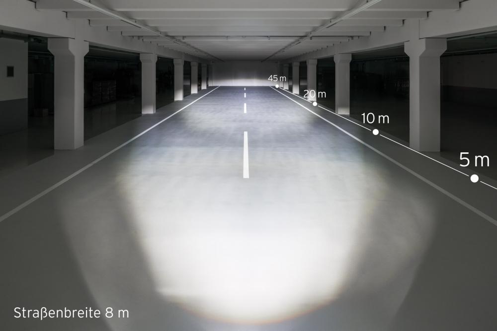 Busch & Müller LED-Frontlicht Lumotec IQ-X Senso Plus - 100 Lux, Aluminium schwarz-eloxiert, sensorgesteuertes Tagfahr- & Standlicht, StVZO-genehmigt
