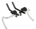 Schwarze XLC Tri-Bar Aufsätze HB-T05 auf silbernem Fahrradlenker. Ideal für Triathlon und Zeitfahren.