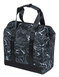 Basil Shoppertasche Grand Flower schwarz mit weißen Blumenmustern und Tragegriffen.