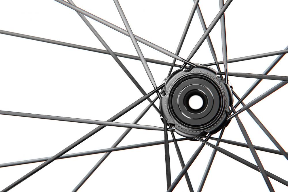 DT Swiss A 1800 SPLINE 27,5" MTB-Disc-Hinterrad, schwarz, mit Nabe und Speichen.