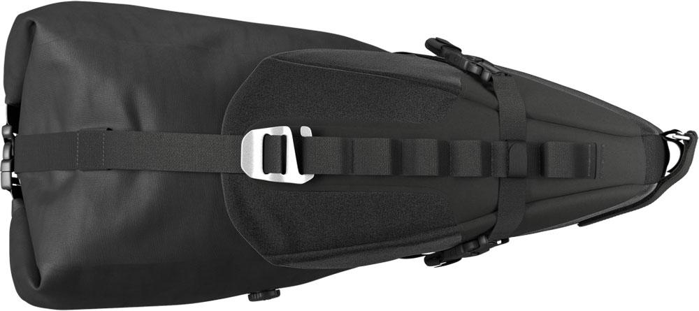 BROOKS Scape Seat Bag Black - wasserdichte Satteltasche 8 Liter aus 600D Polyester mit Hypalon-Details