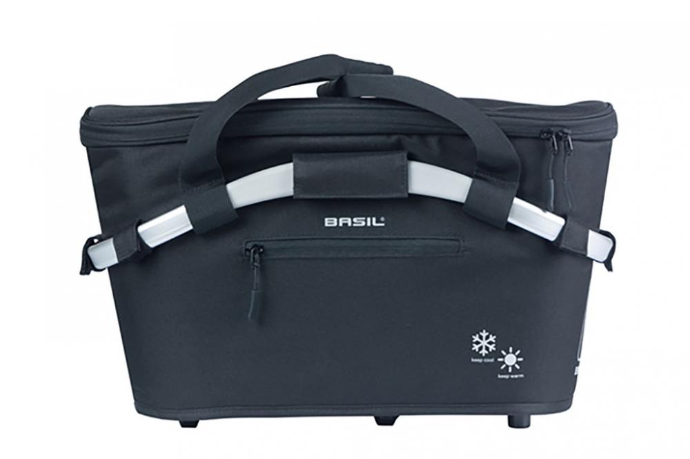 Isolierter Basil Classic Carry All ISO MIK Hinterradkorb 18 Liter in Schwarz mit Tragegriffen und Reißverschluss.