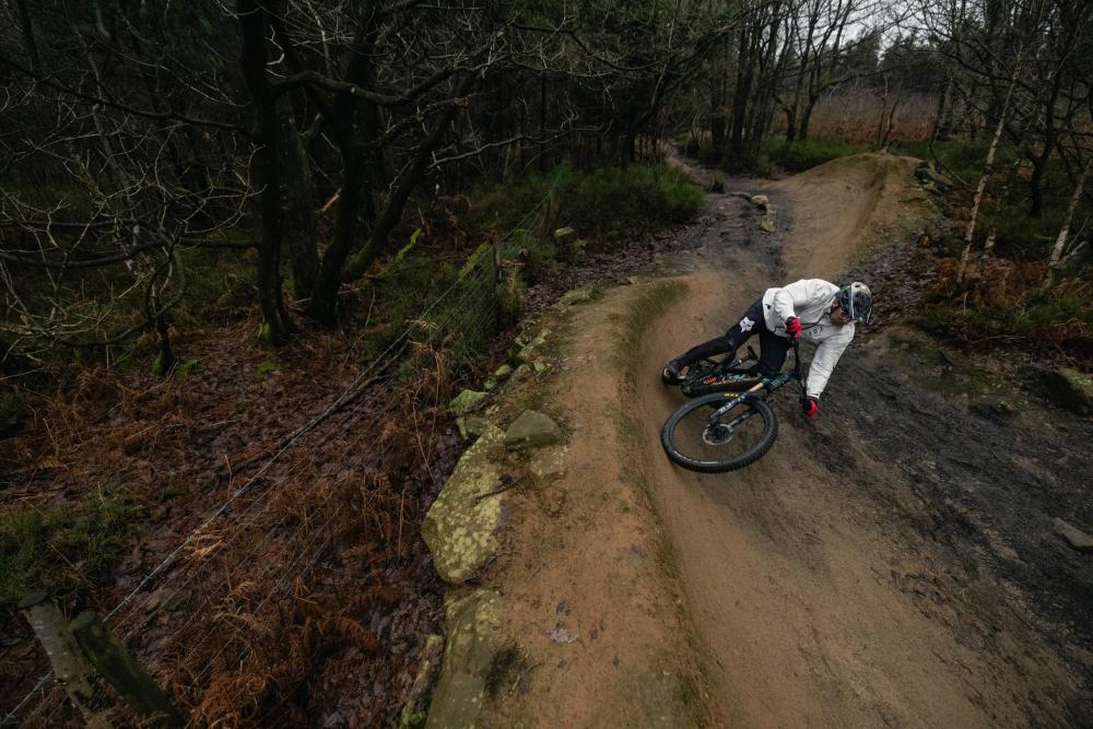 Santa Cruz Vala XT Di2 Lite RSV E-MTB Matte Carbon Sparkle, Carbon C, MX, 150 mm, Bosch Performance CX, 600 Wh, Reserve Carbon