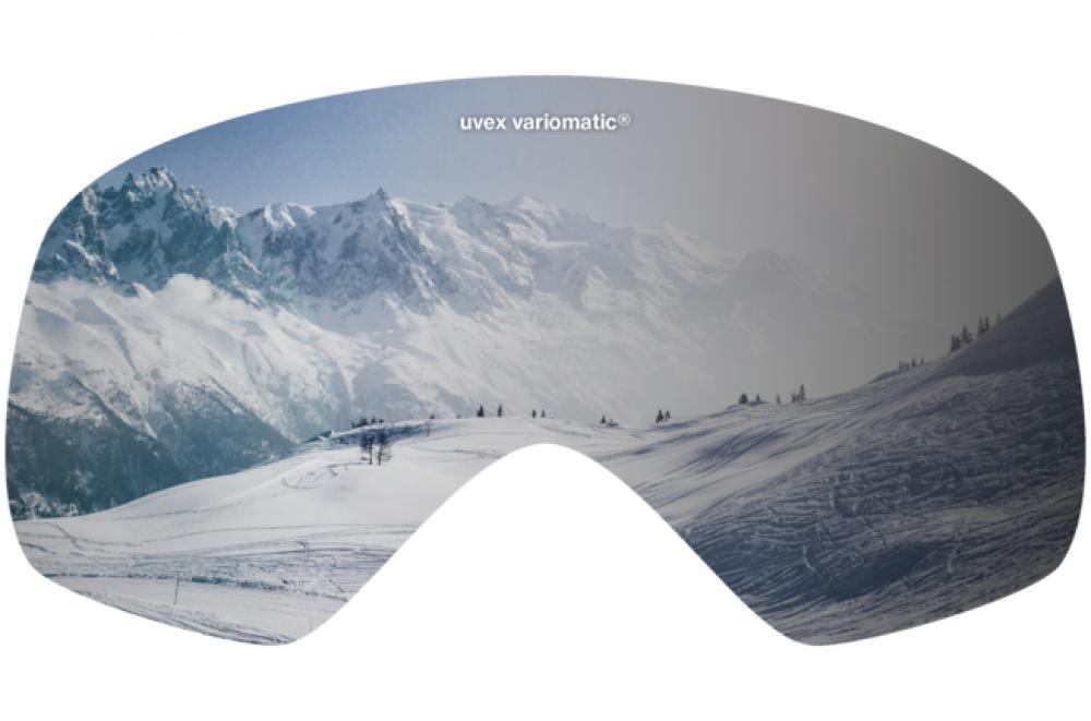 uvex skyryse V Sportbrille in Black Matt mit litemirror silver Scheibe bietet selbsttönende uvex variomatic®-Technologie, 100% UV-Schutz und uvex supravision® Anti-Beschlag-Beschichtung für klare Sicht bei allen Lichtverhältnissen