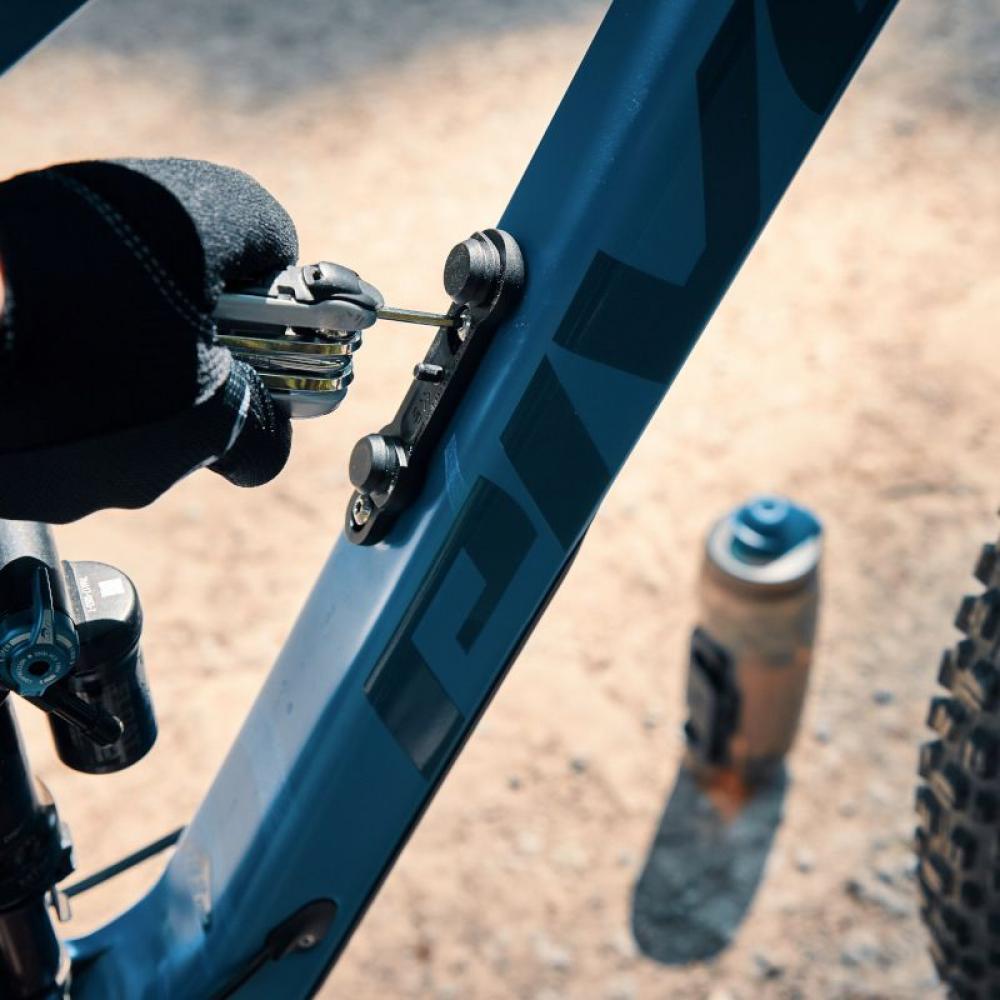 Fidlock TWIST bike base ultraleichter, käfigloser, magnet-mechanischer Flaschenhalter (16 g) für enge Fahrradrahmen, kompatibel mit allen TWIST-Modulen