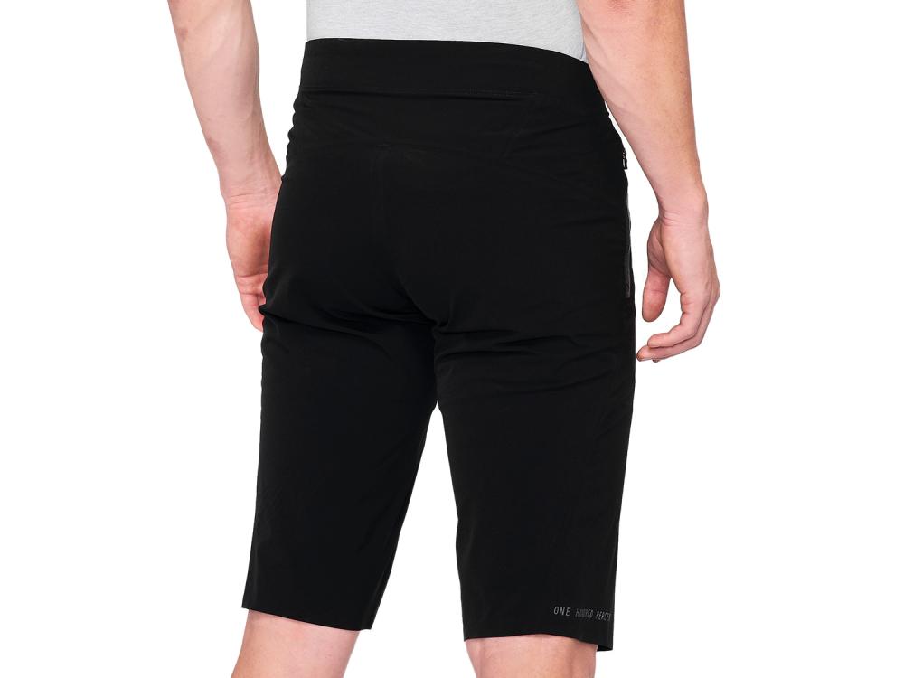 100% Celium Shorts 36" black - ultraleichte MTB-Shorts mit maximaler Bewegungsfreiheit