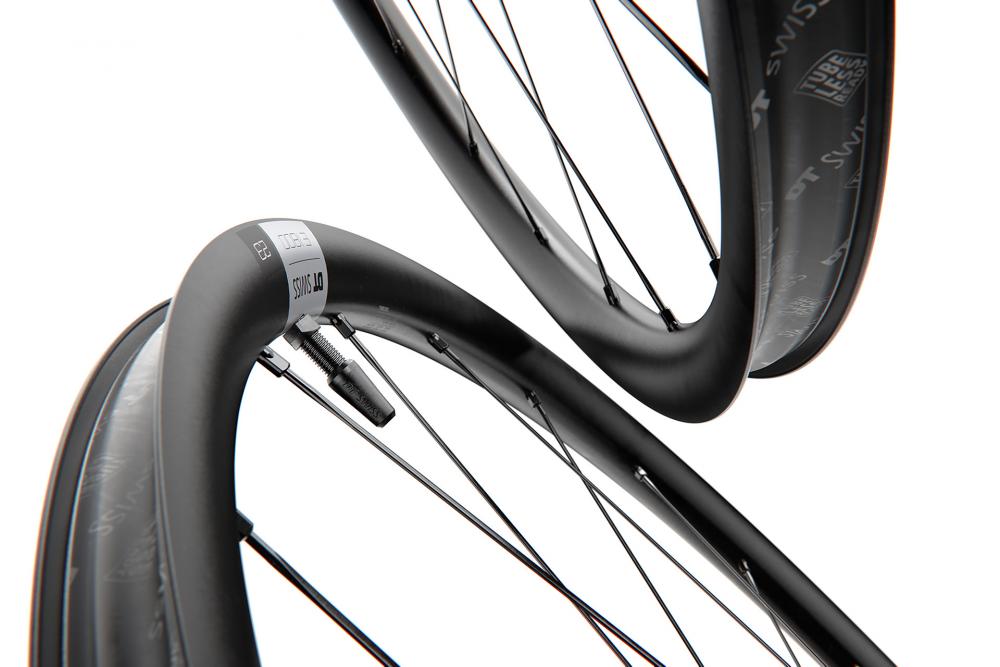 DT Swiss Laufrad E 1800 SPLINE 29" 622 x 23 mm schwarz - zuverlässiges Tubeless Disc-Vorderrad