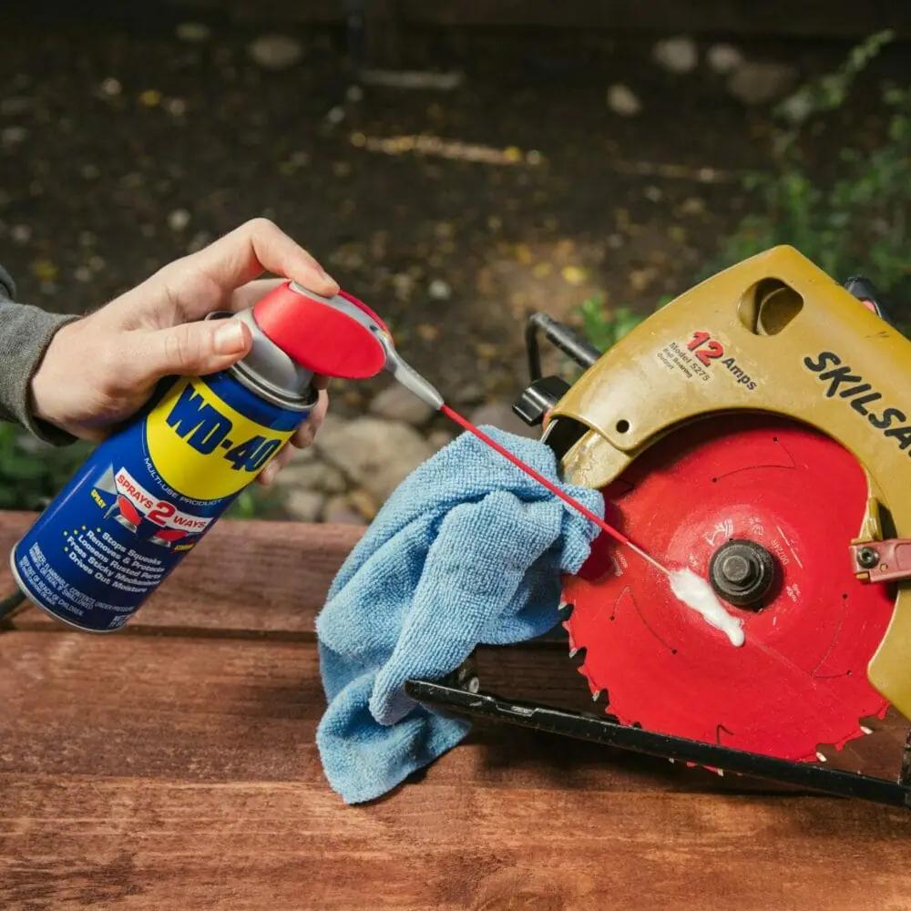 WD-40 Smart Straw 400 ml - Multifunktionsöl mit präziser Doppel-Sprühfunktion