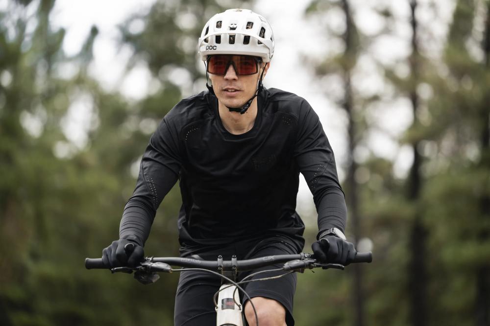 SQlab Innerbarends 411 2.0 BLK/BLK - Ergonomische Lenkeraufsätze für MTB und Trekking - Lenkeraufsatz