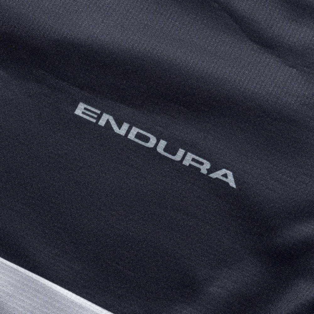 Endura SingleTrack Core Printed MTB Langarmshirt schwarz Größe L