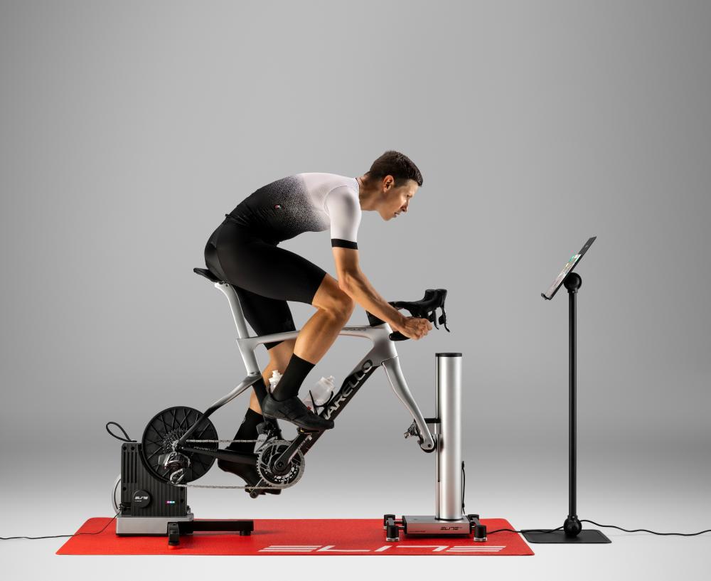 ELITE Rollentrainer Justo 2 - interaktiver Smart-Trainer mit 12-fach Kassette