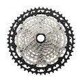 Shimano Deore XT CS-M8100 12-fach Kassette mit 10-51 Zähnen in Silber und Schwarz für präzise Schaltperformance.