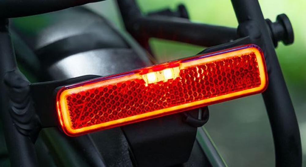 Sigma Licht EOX RL RACK Rücklicht 50 mm Schwarz - E-Bike-Rückleuchte mit Bremslicht