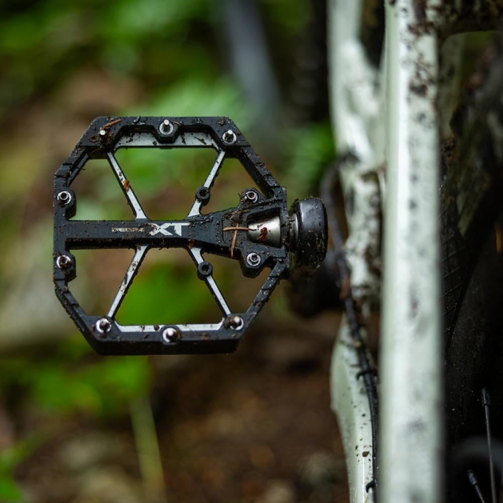 Shimano Deore XT PD-M8240 MTB-Plattformpedale Schwarz - 10 Pins je Seite