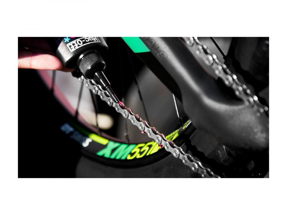 Muc-Off C3 Wet Ceramic Lube 120ml, Keramik-Kettenöl nass, pink, ideal für nasse Bedingungen, extrem langlebig, mit Pipettensystem