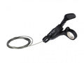 SHIMANO SLX SL-M7100 2-fach Schalthebel mit Schaltzug, schwarz, auf weißem Hintergrund.