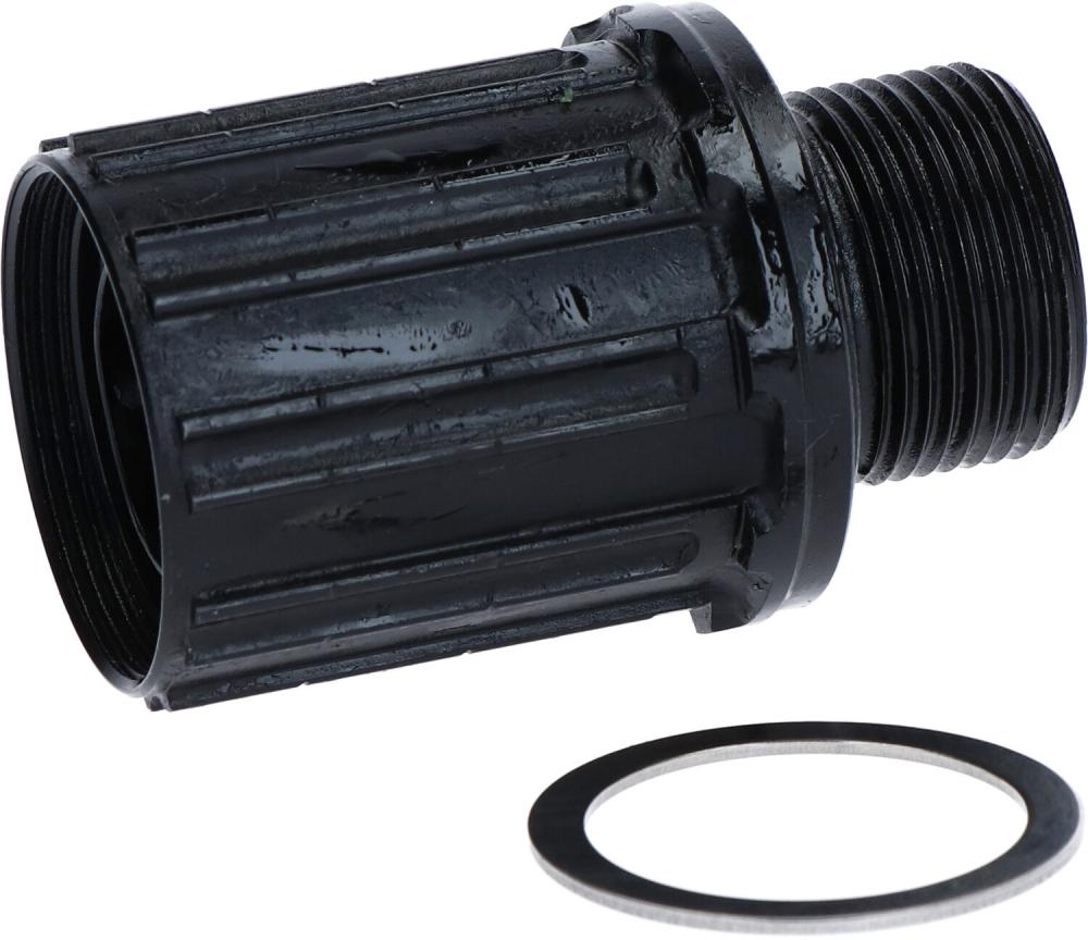 Schwarzer Shimano Freilaufkörper FH-MT400B für MTB Hinterradnaben mit passender Unterlegscheibe.