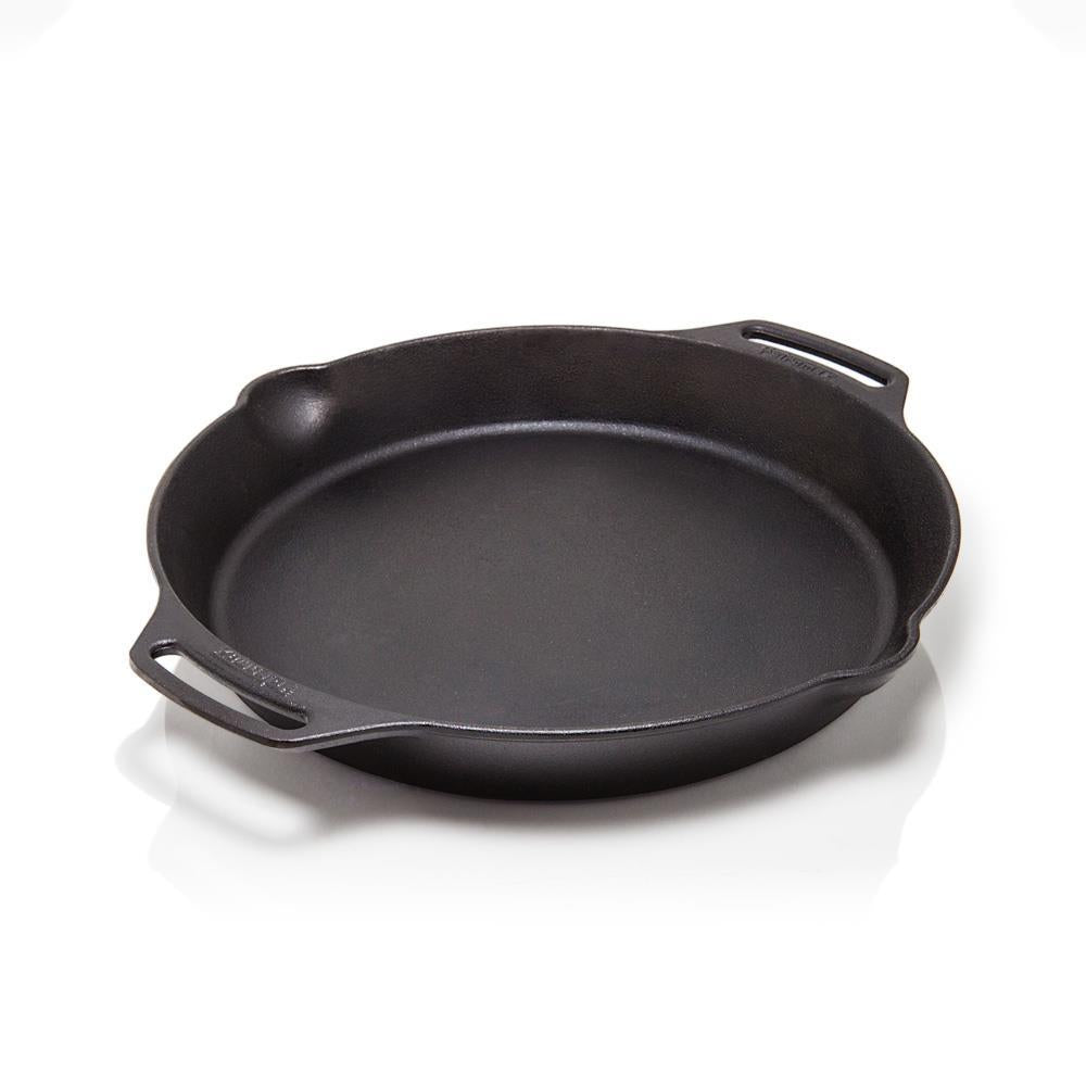 Petromax Feuerpfanne FP35H: Gusseiserne Pfanne Ø 35 cm, 3,5 l, zwei Henkel, für alle Herdarten, Backofen und offenes Feuer, sofort einsatzbereit