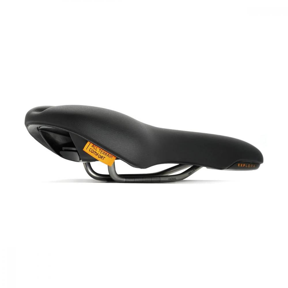 Schwarzer Selle Royal Explora 45° Athletic Unisex Fahrradsattel, ergonomisch für sportliche Touren.