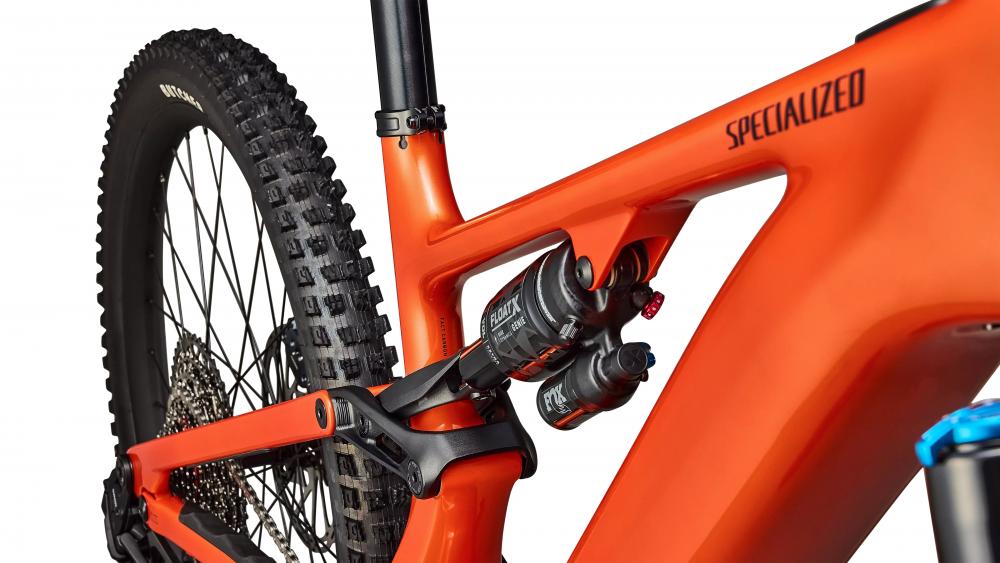 LEVO E-Mountain Bike COMP CARBON G4 NB ORGTNT/SILDST/DKNVY S2