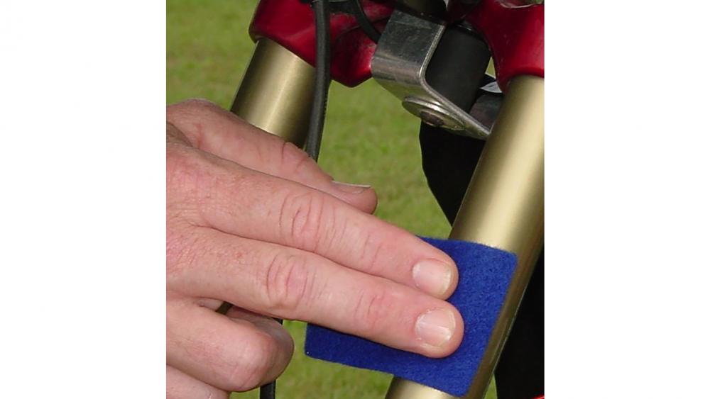 Finish Line Stanchion Lube 15 g - flüssiges Fluorpolymer-Standrohr-Öl für Federgabeln & Dämpfer - reduziert Reibung, schützt Dichtungen & O-Ringe
