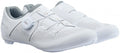 Weiße SHIMANO RC302W Damen Rennrad SPD-SL Fahrradschuhe mit BOA-Drehverschluss und perforiertem Obermaterial.