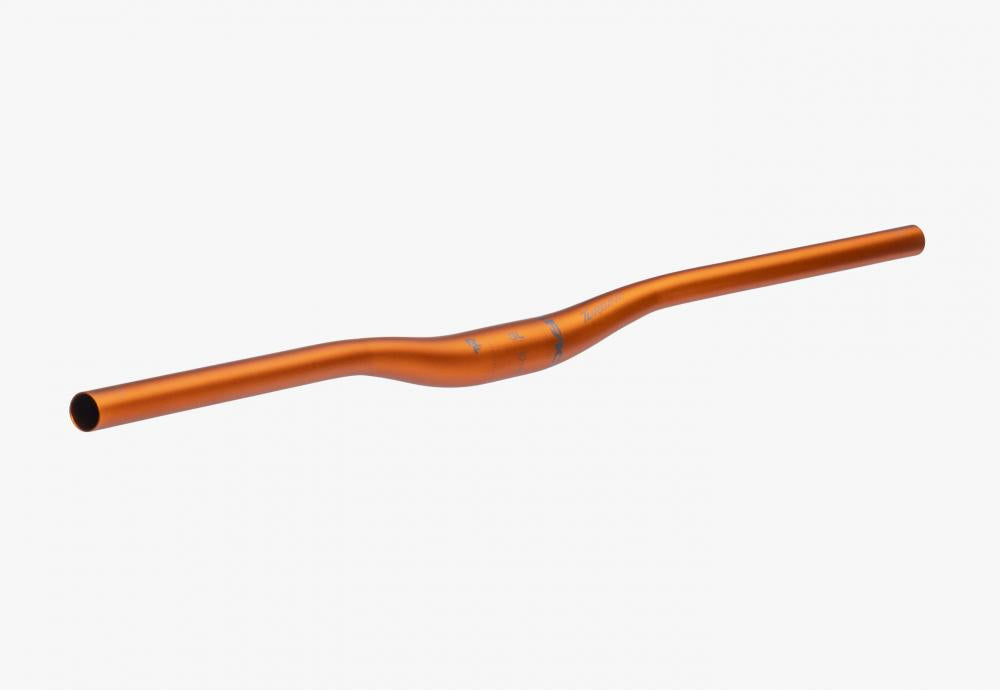 Orange Race Face Turbine Riser Lenker, 35.0, 760x20mm für präzise Kontrolle im Trail.