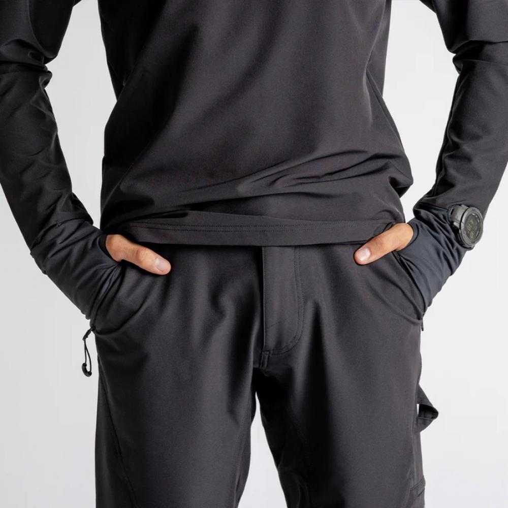 IXS Sports Division iXS Carve Digger Shorts M black - robuste Trail-Shorts mit Stretchkomfort