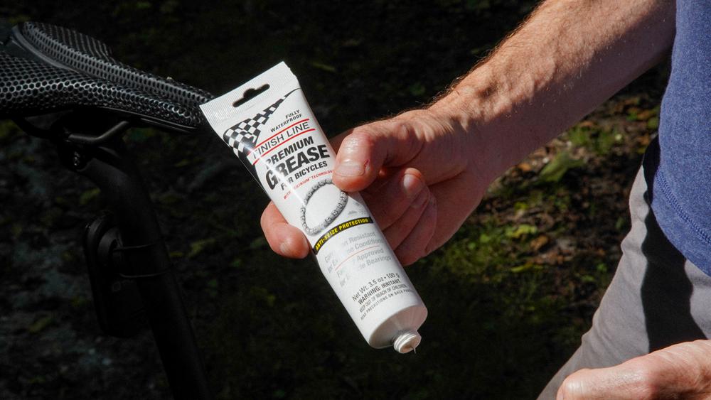 Finish Line Premium Fett Trilinium 100g Tube - Hochleistungsfett für Lager, Steuersätze, Tretlager und Naben, wasserfest, korrosionsschützend, extreme Druckbeständigkeit