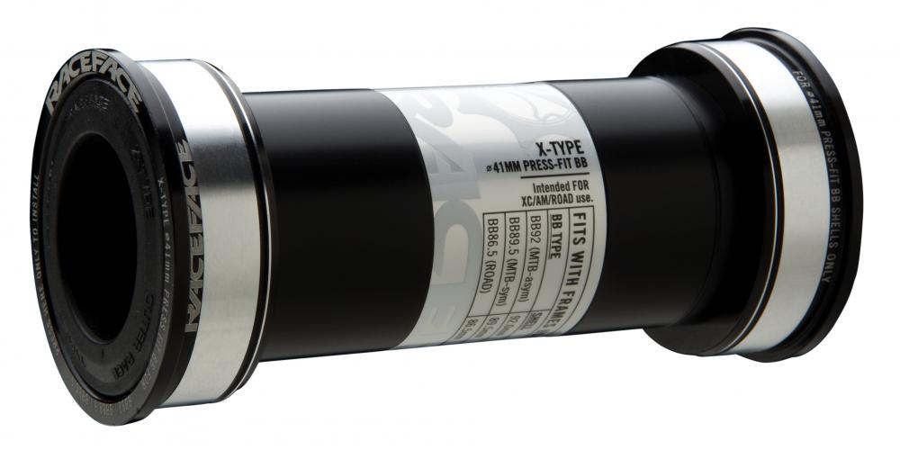Race Face PF41 Innenlager, 104/107mm, 24mm, black - zuverlässige Performance für Pressfit-Rahmen