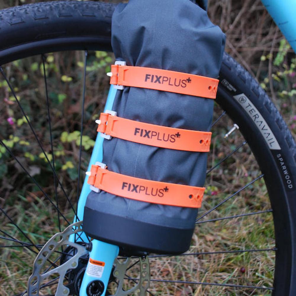 FixPlus Sachen-Festmacher Kunststoff 2.0 Schwarz - sicherer Halt für Gepäck und Flaschen