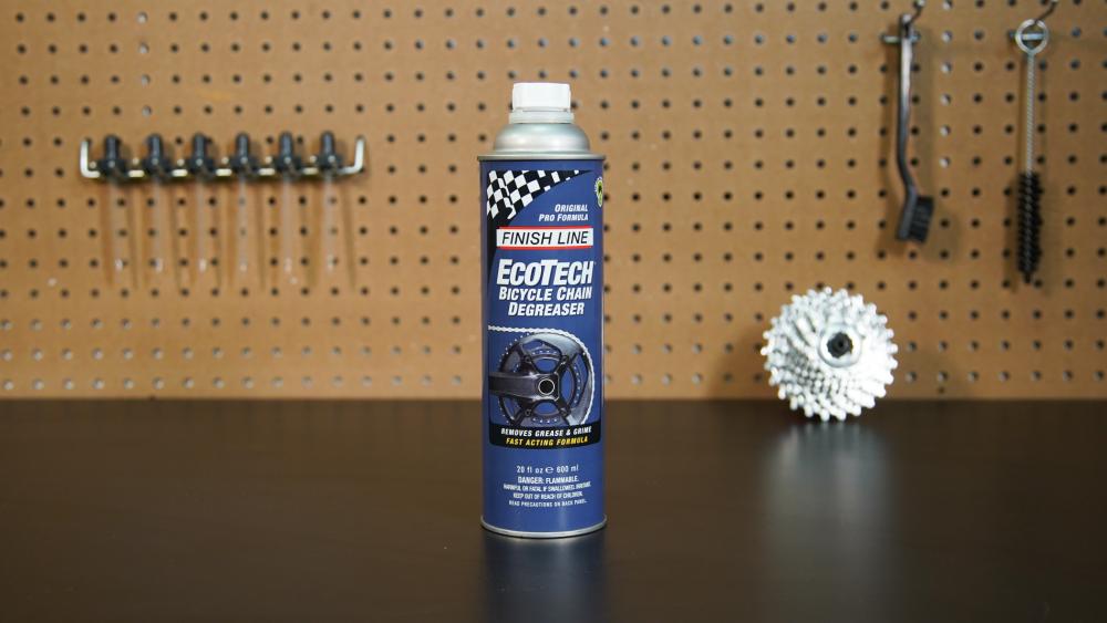 Finish Line EcoTech 600ml biologisch abbaubarer Fahrrad-Multi-Entfetter, entfernt Fett und Schmutz.