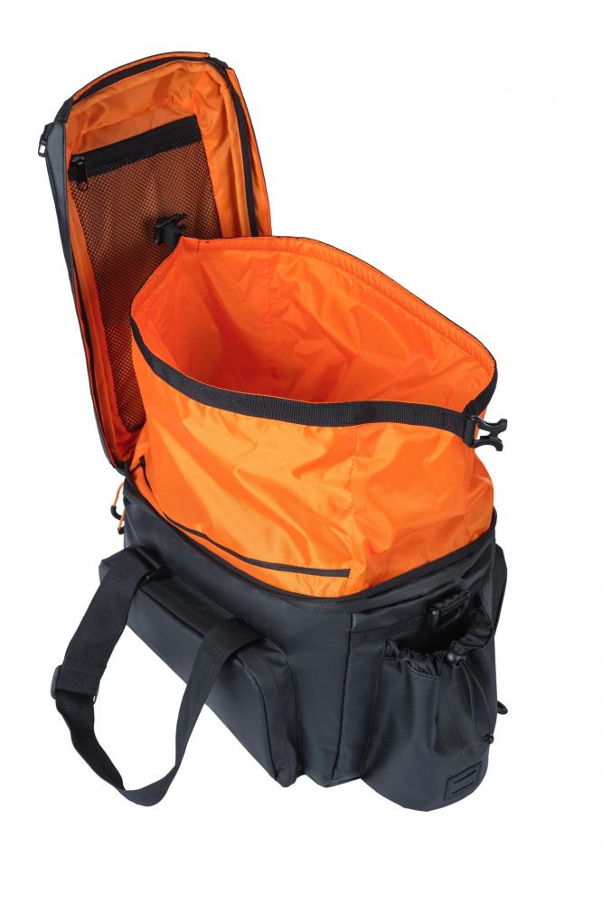 Basil Gepäckträgertasche Miles Tarpaulin XL Pro MIK 2.0 - schwarz / orange - inkl. MIK 2.0-Adapterplatte - 9-36 Liter - Adapterplatte