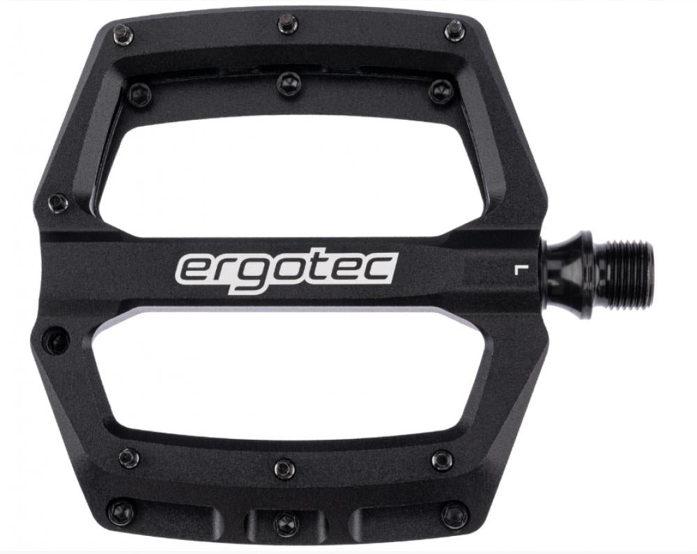 ERGOTEC Pedal EP-P 9/16 Zoll Aluminium CNC schwarz, konkave Trittfläche 105x110mm mit Pins, Nadellager Gleitlager, rutschfest