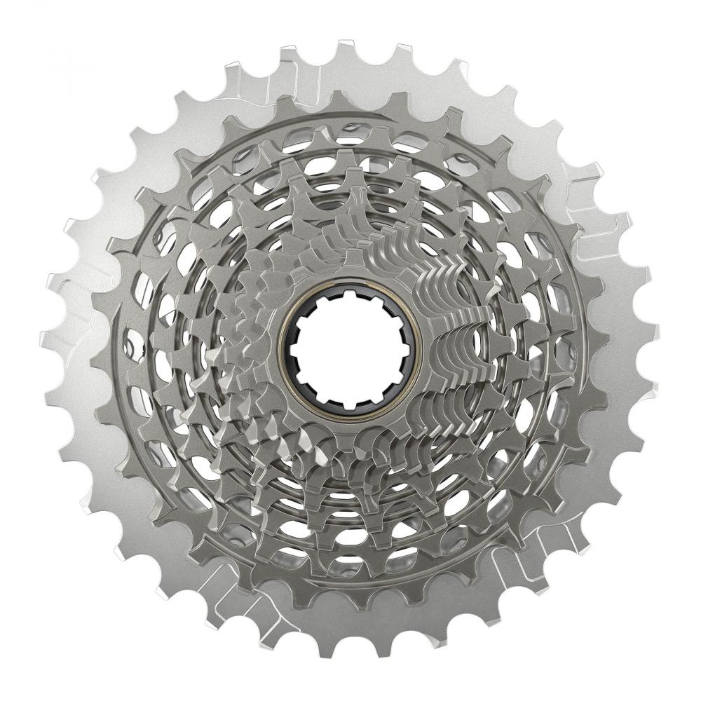 SRAM XG-1290 E1 X-Dome 10-33T Kassette in Silber. Leicht, steif und rennorientiert.