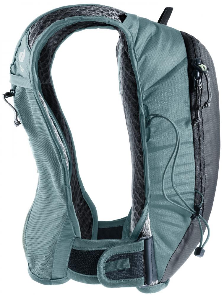 Deuter Rogla 5 Fahrradrucksack graphite-shale, leichter Bike-Rucksack für längere Ausfahrten, von der Seite gezeigt.