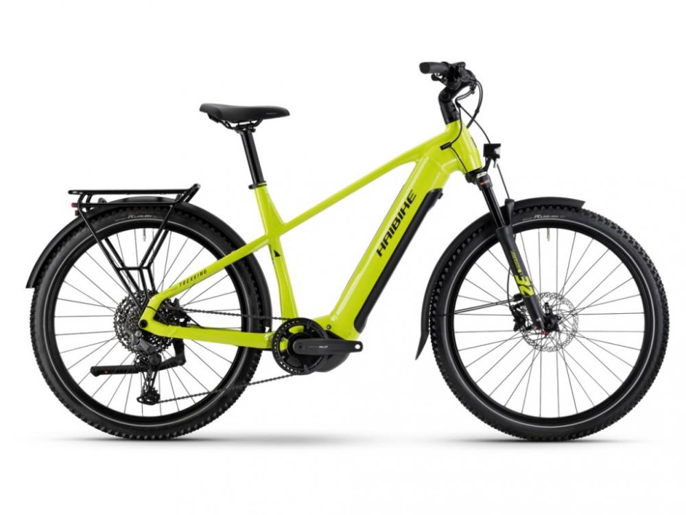 Haibike TREKKING 5 HIGH E-Bike in Limettengrün/Schwarz mit Gepäckträger, Schutzblechen und Federgabel.