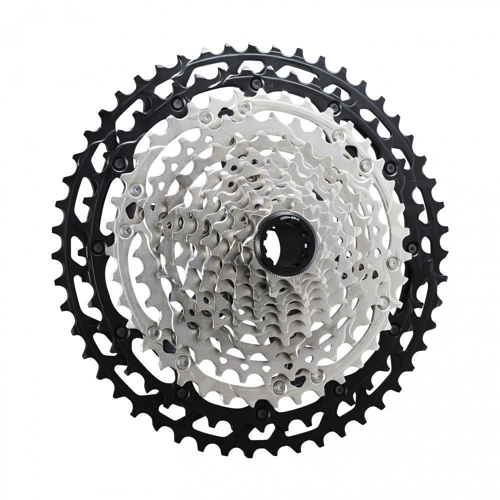Shimano Deore XT CS-M8100 12-fach Kassette 10-51Z, silber-schwarze Ritzel für präzise Schaltperformance am MTB.