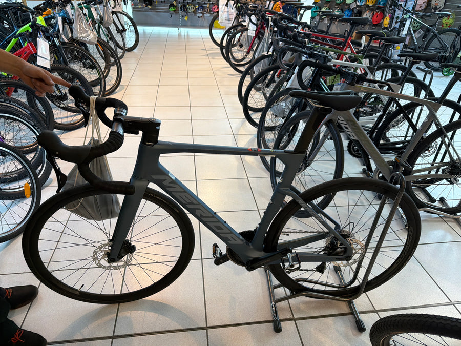 Merida Reacto 4000 Rennrad Gr. M in Dunkelgrau, Vorführmodell