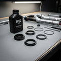 FOX Service Set Marzocchi DJ 26in: Originalteile für Federgabel Wartung, optimale Funktion und verlängerte Lebensdauer.
