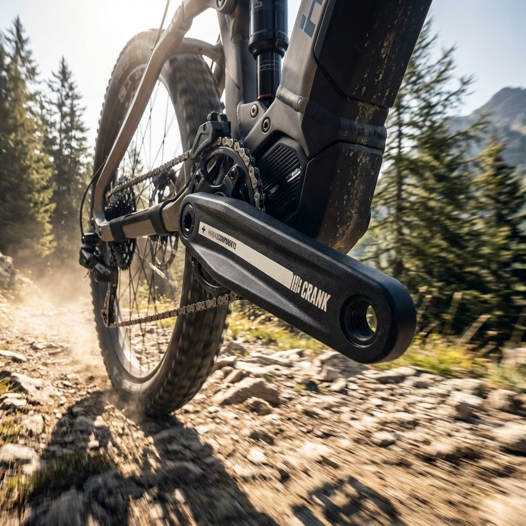 Haibike TheCrank+ HB19 E-Bike Kurbelset schwarz, Aluminium, für Bosch CX/Yamaha PW-X, auf staubigem Trail.