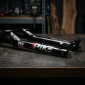 RockShox LowerLeg 29 Zoll Tauchrohr, Pike Gloss Black, PRV Ventile, Foil Decals. Mountainbike Federgabel Ersatzteil.