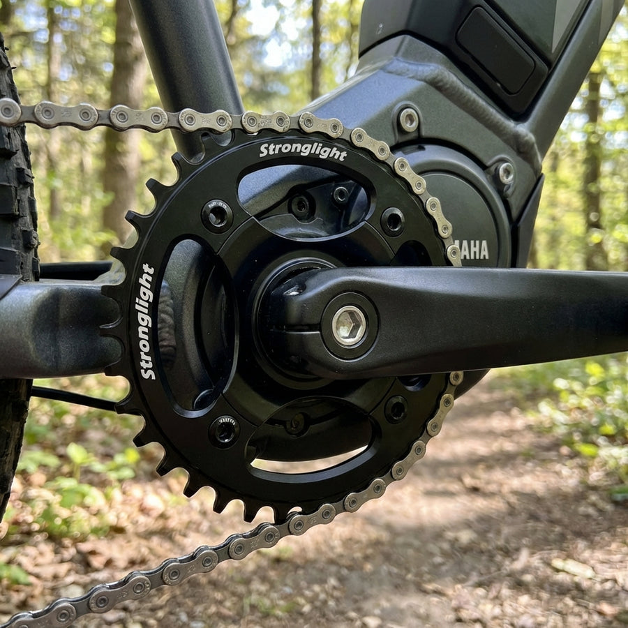Stronglight E-Bike Kettenblatt Direct Mount 38Z Aluminium für Yamaha. Robustes Kettenblatt für präzise Kraftübertragung.
