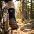 Race Face Logo Coolmax Socken schwarz S/M. Atmungsaktive Performance-Bikesocken für trockene Füße und Komfort bei langen Fahrten.