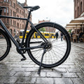 Hebie 618 AX 24 Zoll Hinterbauständer schwarz für universelle Achsbefestigung. Stabil, sicher, praktisch für Ihr Fahrrad.