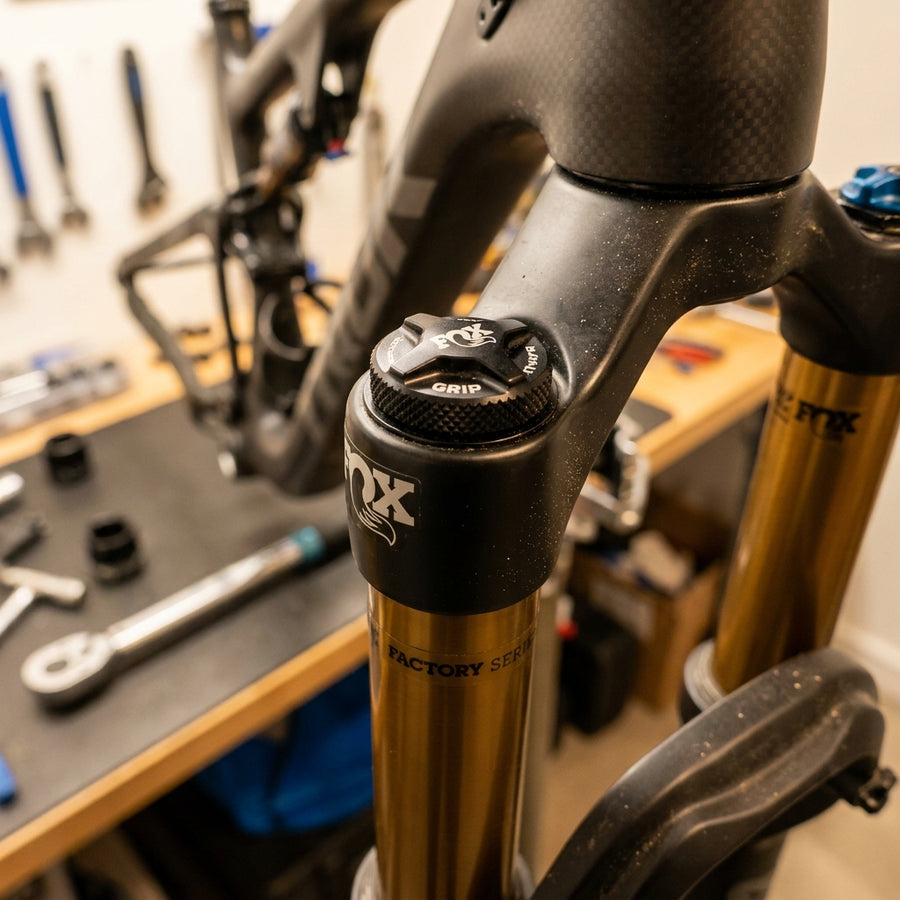 FOX Damping Adj Part LSC Grip F-S für präzise Federgabel-Einstellung. Original Ersatzteil für optimale Mountainbike Performance.