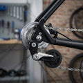 SHIMANO Kettenspanner ALFINE schwarz/silber am Fahrrad für Nabenschaltungen