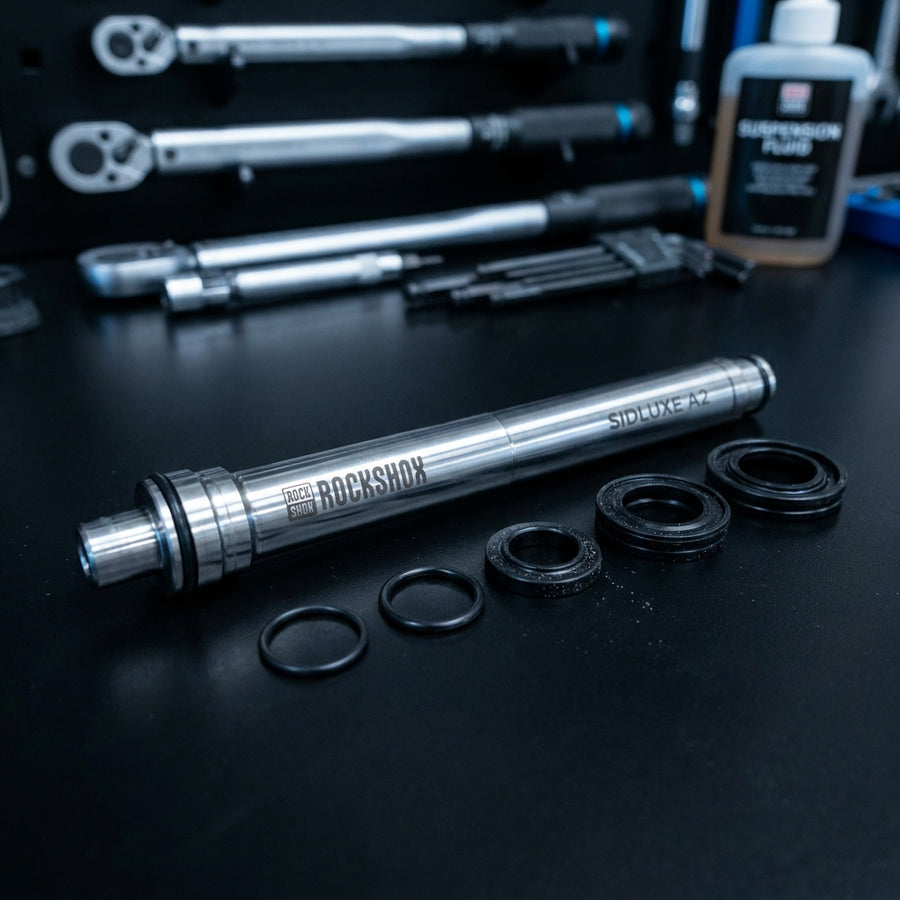 Rockshox Dämpferschaft SIDLUXE A2 mit Schaft und Dichtungen für Mountainbike Federung. Präzises Ersatzteil für Top-Performance.